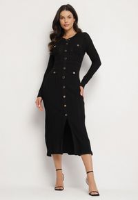 Born2be - Czarna Dopasowana Sukienka z Wiskozą i Guzikami Novelinea. Okazja: na co dzień. Kolor: czarny. Materiał: wiskoza. Styl: elegancki, casual #1