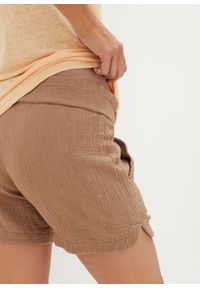 bonprix - Szorty ciążowe z bawełnianego muślinu. Kolekcja: moda ciążowa. Kolor: brązowy. Materiał: bawełna #2