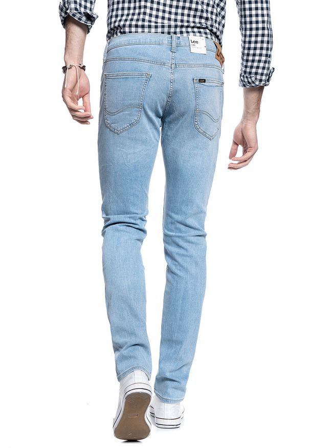 Lee - LEE SPODNIE MĘSKIE LUKE BLEACHED CODY L719NLUH 112119227. Długość: krótkie. Wzór: kolorowy. Sezon: zima, lato. Styl: elegancki