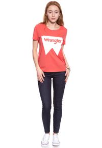 Wrangler - WRANGLER T SHIRT DAMSKI FESTIVAL TEE SPICED CORAL W7016EV6Y. Wzór: nadruk #4