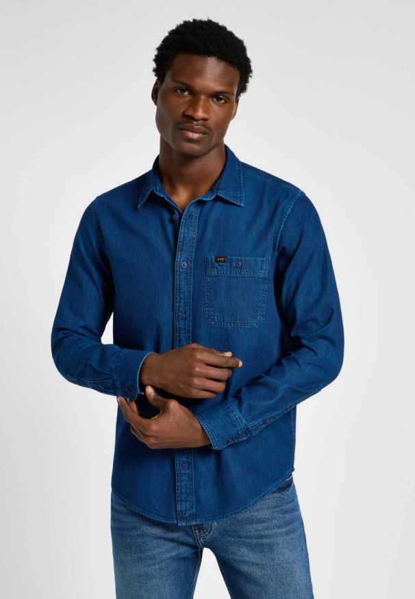 Lee - MĘSKA KOSZULA JEANSOWA LEE SURE SHIRT INKY BLUE 112355712. Materiał: jeans