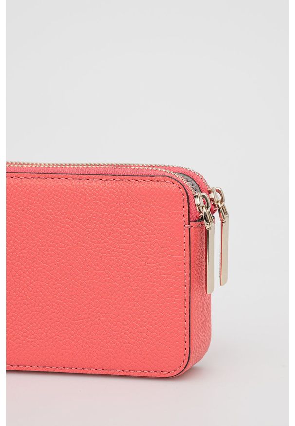 Kate Spade - Torebka. Kolor: różowy. Rodzaj torebki: na ramię