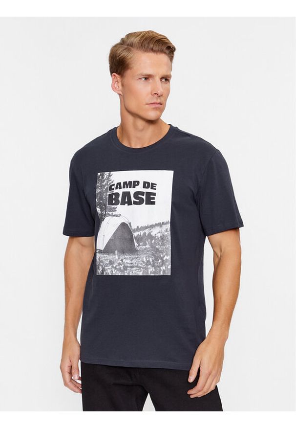 Only & Sons T-Shirt 22027005 Granatowy Regular Fit. Kolor: niebieski. Materiał: bawełna
