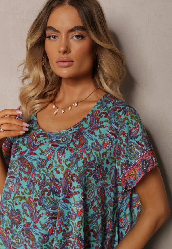Renee - Zielona Rozkloszowana Sukienka z Wiskozy w Kwiaty Rivanira. Kolor: zielony. Materiał: wiskoza. Wzór: kwiaty. Sezon: lato