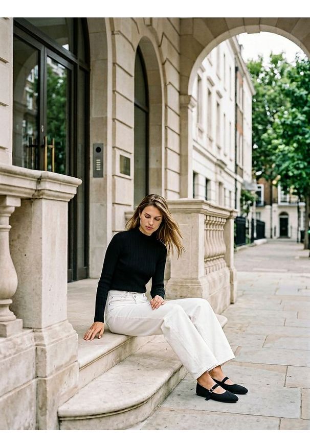 Sinsay - Prążkowany golf - czarny. Typ kołnierza: golf. Kolor: czarny. Materiał: prążkowany