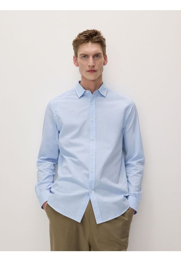Reserved - Bawełniana koszula regular fit - jasnoniebieski. Kolor: niebieski. Materiał: bawełna