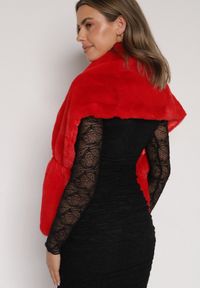 Born2be - Czerwone Futrzane Ponczo Narzutka Bralinne. Kolor: czerwony. Materiał: futro #3