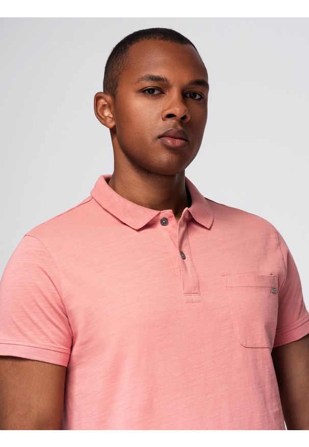 Ombre Clothing - Klasyczna koszulka polo z bawełnianej dzianiny – różowa V4 - Rozmiar: L. Okazja: na co dzień. Typ kołnierza: polo. Kolor: różowy. Materiał: bawełna, dzianina. Styl: klasyczny