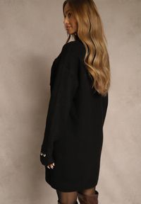 Renee - Czarna Sukienka z Półgolfem z Dzianiny z Wiskozą i Dodatkiem Wełny Nessla. Okazja: na co dzień. Kolor: czarny. Materiał: dzianina, wełna, wiskoza. Styl: casual, elegancki #4