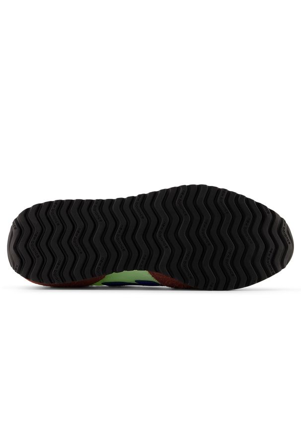 Buty unisex New Balance U471VBB – brązowe. Kolor: brązowy. Materiał: zamsz, materiał, syntetyk. Szerokość cholewki: normalna. Wzór: jodełka. Sezon: lato