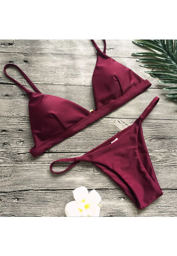 Intica - Bikini minimalistyczne plażowe z wysokiej jakości materiałów Jolene. Kolor: czerwony. Materiał: materiał