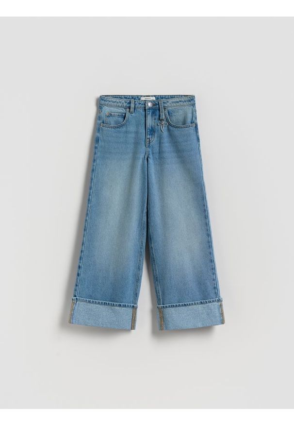 Reserved - Jeansy wide leg z podwiniętą nogawką - niebieski. Kolor: niebieski