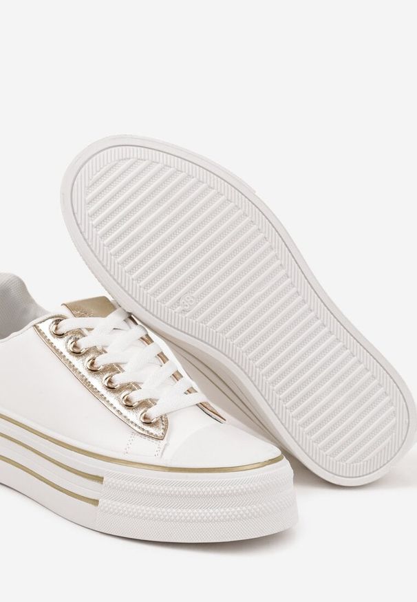 Born2be - Biało-Złote Casualowe Trampki na Grubej Podeszwie Peliren. Okazja: na co dzień. Kolor: biały. Materiał: jeans. Wzór: aplikacja. Styl: casual