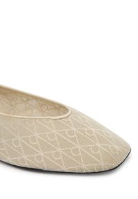 Calvin Klein Baleriny Square Ballerina Aop Mesh HW0HW02937 Écru. Kolor: kremowy. Materiał: materiał #3