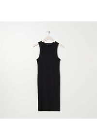 Sinsay - Prążkowana sukienka midi - Czarny. Kolor: czarny. Materiał: prążkowany. Długość: midi #1