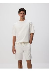Reserved - Dresowe szorty regular fit - złamana biel. Materiał: dresówka #1