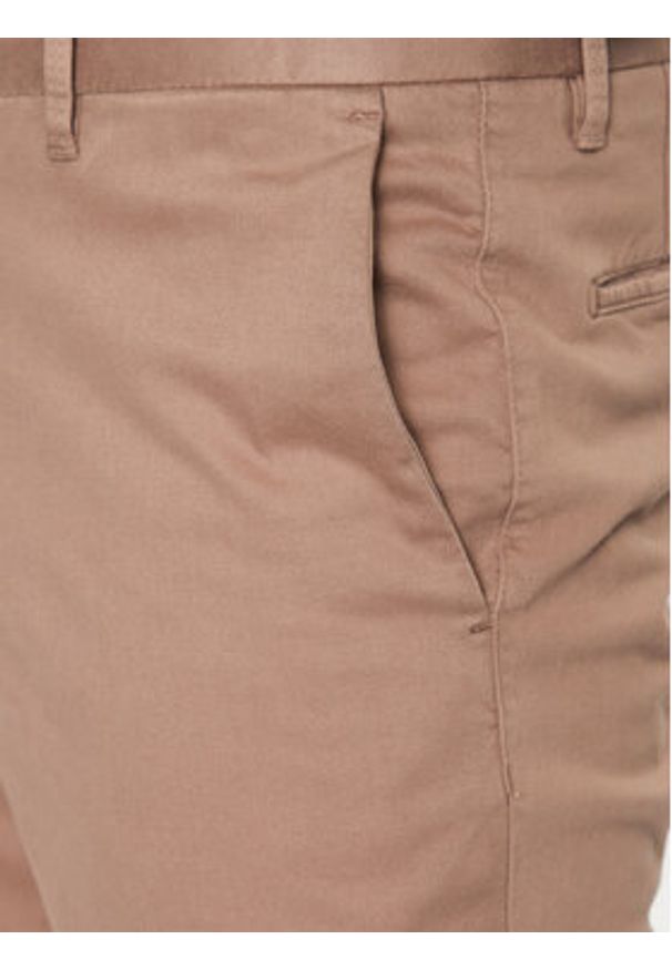 JOOP! Jeans Spodnie materiałowe 30025086 Beżowy Slim Fit. Kolor: beżowy. Materiał: bawełna