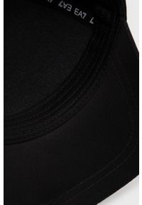 EA7 Emporio Armani czapka kolor czarny z aplikacją. Kolor: czarny. Wzór: aplikacja