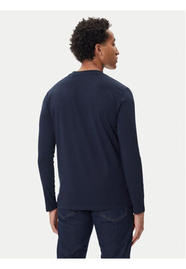 Mustang Longsleeve Asheville 1016873 Granatowy Regular Fit. Kolor: niebieski. Materiał: bawełna. Długość rękawa: długi rękaw