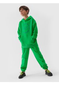 4f - Spodnie dresowe joggery chłopięce. Kolor: zielony. Materiał: dresówka. Wzór: napisy