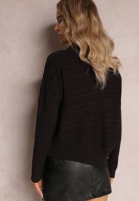 Renee - Czarny Asymetryczny Sweter z Wełną Ozdobiony Tłoczeniem Aurorrsa. Kolor: czarny. Materiał: wełna. Wzór: aplikacja #5