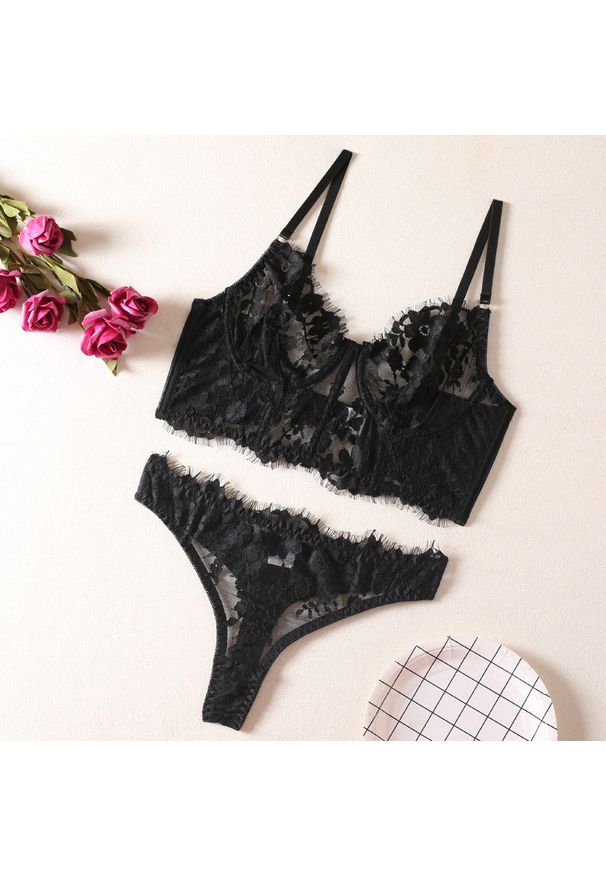 Intica - Koronkowy komplet bielizny push-up ze stringami Alheide. Kolor: czarny. Materiał: koronka. Długość: długie. Wzór: koronka