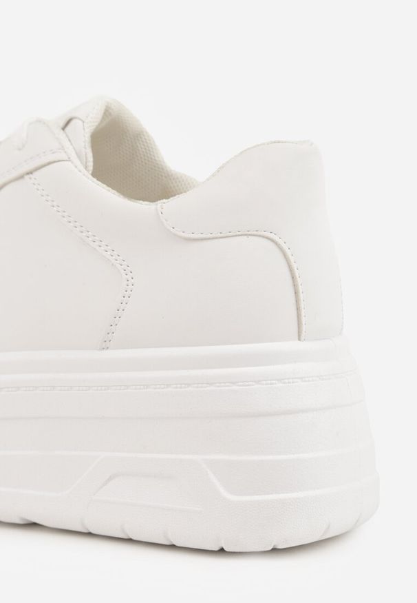 Renee - Białe Sneakersy VICES na Platformie z Tłoczeniem Rionessa. Okazja: na co dzień. Kolor: biały. Materiał: jeans. Obcas: na platformie