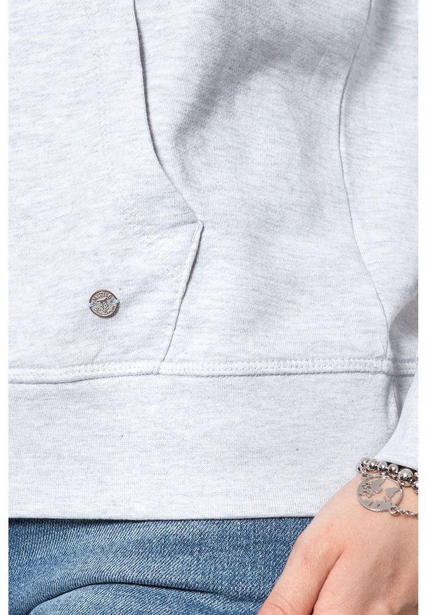 Mustang - BLUZA MUSTANG Bella H Embroidery Light grey melange 1008016 4141. Wzór: nadruk