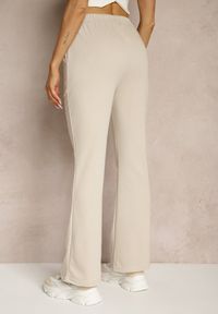 Renee - Beżowe Dresowe Spodnie Flare z Gumką w Pasie Efranaria. Okazja: na co dzień. Kolor: beżowy. Materiał: dresówka. Styl: klasyczny, elegancki, casual #4