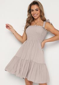 Born2be - Beżowa Rozkloszowana Sukienka z Bawełny z Gumką w Talii na Ramiączkach Gelfea. Kolor: beżowy. Materiał: bawełna. Długość rękawa: na ramiączkach. Typ sukienki: rozkloszowane. Styl: klasyczny #5