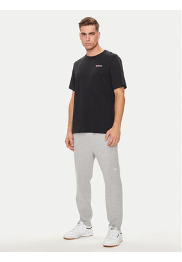 Reebok T-Shirt Ri Logo Mash Up Tee 100076372 Czarny Regular Fit. Kolor: czarny. Materiał: bawełna