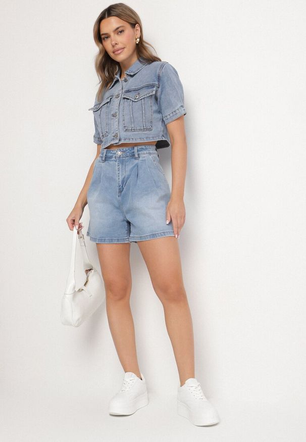 Born2be - Niebieskie Bawełniane Szorty Jeansowe o Luźnym Kroju z Wysokim Stanem Liaette. Okazja: na co dzień. Stan: podwyższony. Kolor: niebieski. Materiał: bawełna, jeans. Styl: elegancki, casual