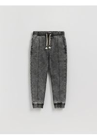 Reserved - Jeansy jogger - jasnoszary. Kolor: szary