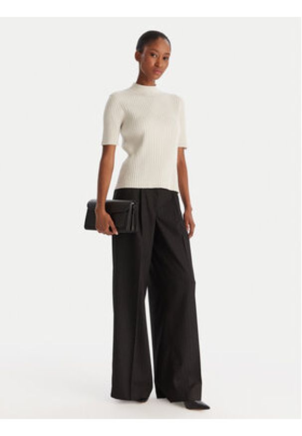 ACCESS FASHION Sweter 54-8046 Beżowy Slim Fit. Kolor: beżowy. Materiał: syntetyk