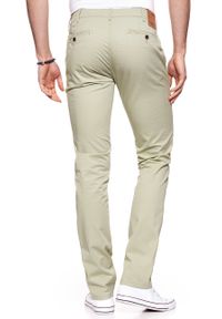 Wrangler - WRANGLER SPODNIE MĘSKIE CHINO CAMEL W14LOO49J. Materiał: materiał