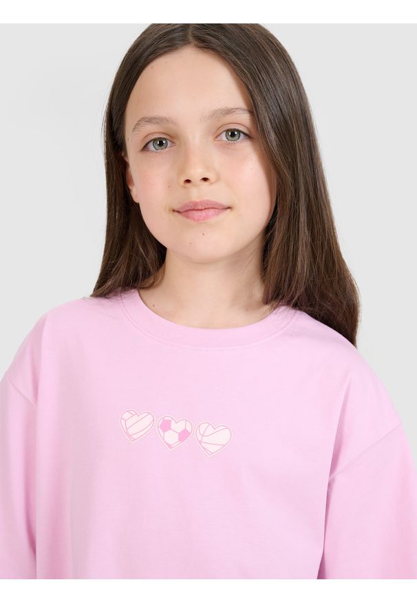 4f - 4F T-shirt oversize z nadrukiem dziewczęcy - różowy 146 (10-11 lat). Okazja: na co dzień. Kolor: różowy. Materiał: bawełna, materiał, jersey. Długość rękawa: krótki rękaw. Długość: krótkie. Wzór: nadruk. Sezon: lato. Styl: klasyczny, elegancki, sportowy, casual