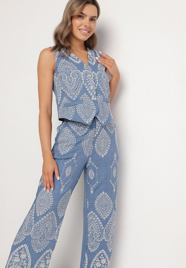 Born2be - Niebieski Ażurowy Komplet Kamizelka na Guziki i Szerokie Spodnie Sovlio. Kolor: niebieski. Wzór: ażurowy