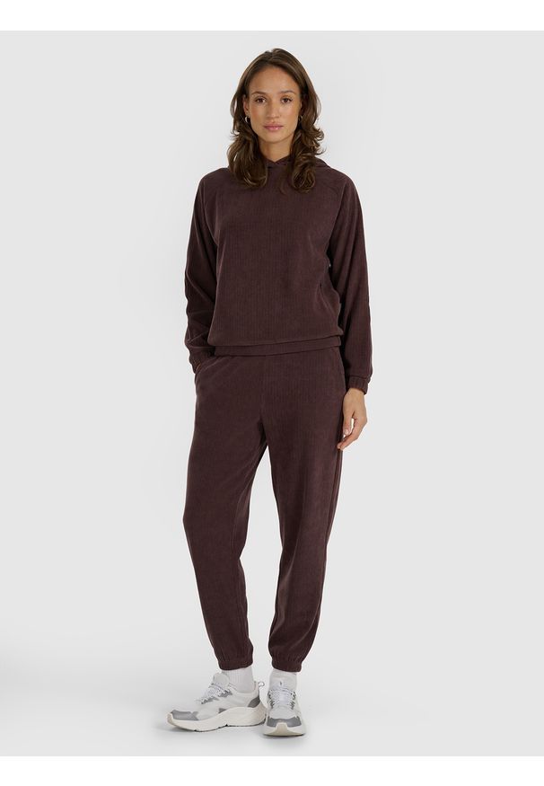 4f - 4F Bluza dresowa nierozpinana z kapturem damska - brązowa S. Okazja: na co dzień. Typ kołnierza: kaptur. Kolor: brązowy. Materiał: dresówka. Styl: casual