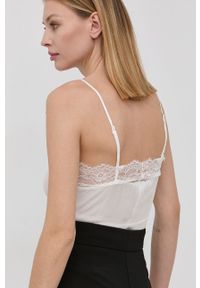BARDOT - Bardot Bluzka damska kolor biały gładka. Kolor: biały. Materiał: tkanina, koronka. Długość rękawa: na ramiączkach. Wzór: gładki