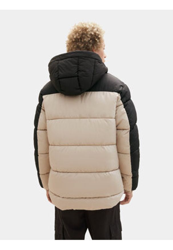 Tom Tailor Denim Kurtka zimowa 1038858 Beżowy Regular Fit. Kolor: beżowy. Materiał: syntetyk. Sezon: zima
