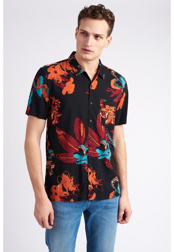 Lee - LEE SEASONAL SS SHIRT MĘSKA KOSZULA NA CO DZIEŃ BLACK L66DOC01. Okazja: na co dzień. Styl: casual