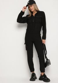 Born2be - Czarny Komplet Dresowy w Stylu Cargo Bluza na Suwak i Joggery Sitene. Kolor: czarny. Materiał: dresówka. Sport: turystyka piesza