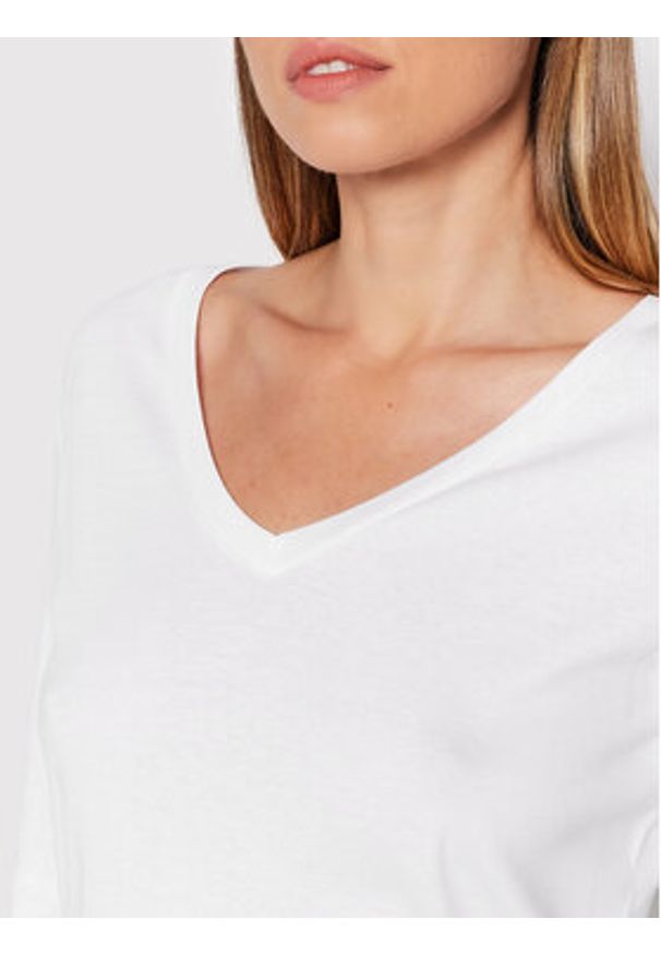 United Colors of Benetton - United Colors Of Benetton Bluzka 3GA2E4245 Biały Regular Fit. Kolor: biały. Materiał: bawełna
