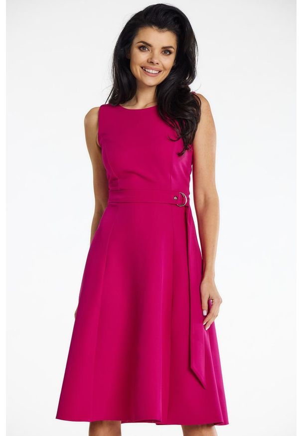 Awama - Elegancka sukienka rozkloszowana midi fuksja. Kolor: różowy. Styl: elegancki. Długość: midi