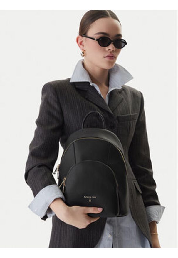 Patrizia Pepe Plecak 8B0325/L001-K103 Czarny. Kolor: czarny. Materiał: skóra