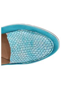 Turkusowe Półbuty Gamis Damskie Eleganckie Obuwie. Okazja: na co dzień. Zapięcie: bez zapięcia. Kolor: niebieski. Szerokość cholewki: normalna. Wzór: gładki. Materiał: zamsz, skóra, nubuk, lakier, jeans, materiał. Sezon: wiosna, lato. Obcas: na koturnie. Styl: elegancki. Wysokość obcasa: średni #3