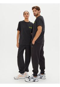 Reebok T-Shirt Unisex Not A Spectator 100075624 Czarny Relaxed Fit. Kolor: czarny. Materiał: bawełna