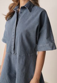 Born2be - Niebieski Krótki Kombinezon Jeansowy z Kołnierzykiem w Stylu Retro Aelixera. Okazja: na co dzień. Kolor: niebieski. Materiał: jeans. Długość: krótkie. Styl: retro #6