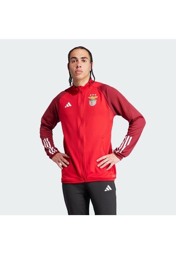 Adidas - Bluza Benfica Tiro 23 Training. Kolor: czerwony. Materiał: materiał. Sport: piłka nożna