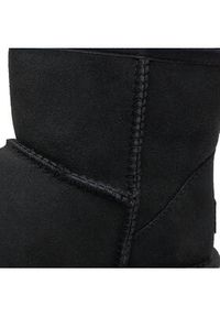 Ugg Śniegowce W Classic Mini II 1016222 Czarny. Kolor: czarny. Materiał: skóra